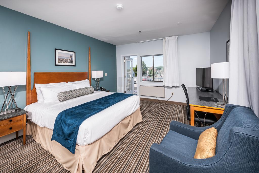 Rockland Harbor Hotel エクステリア 写真
