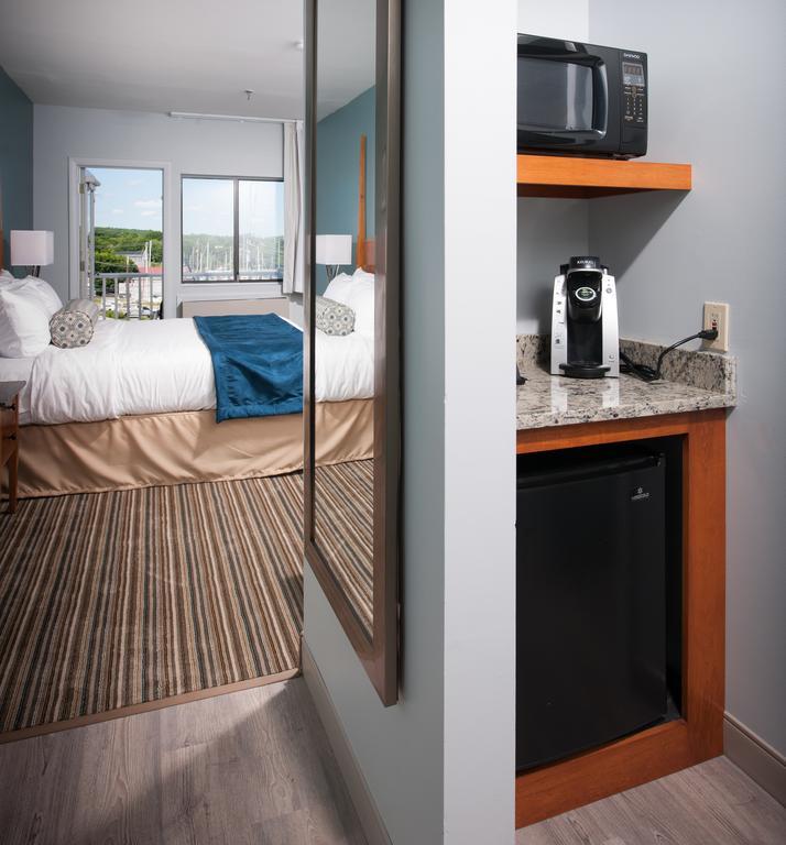 Rockland Harbor Hotel エクステリア 写真