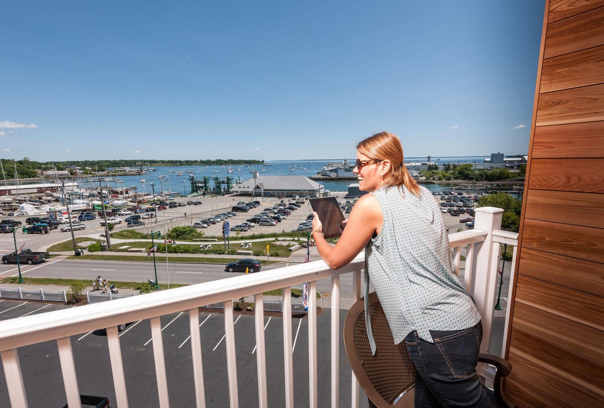 Rockland Harbor Hotel エクステリア 写真