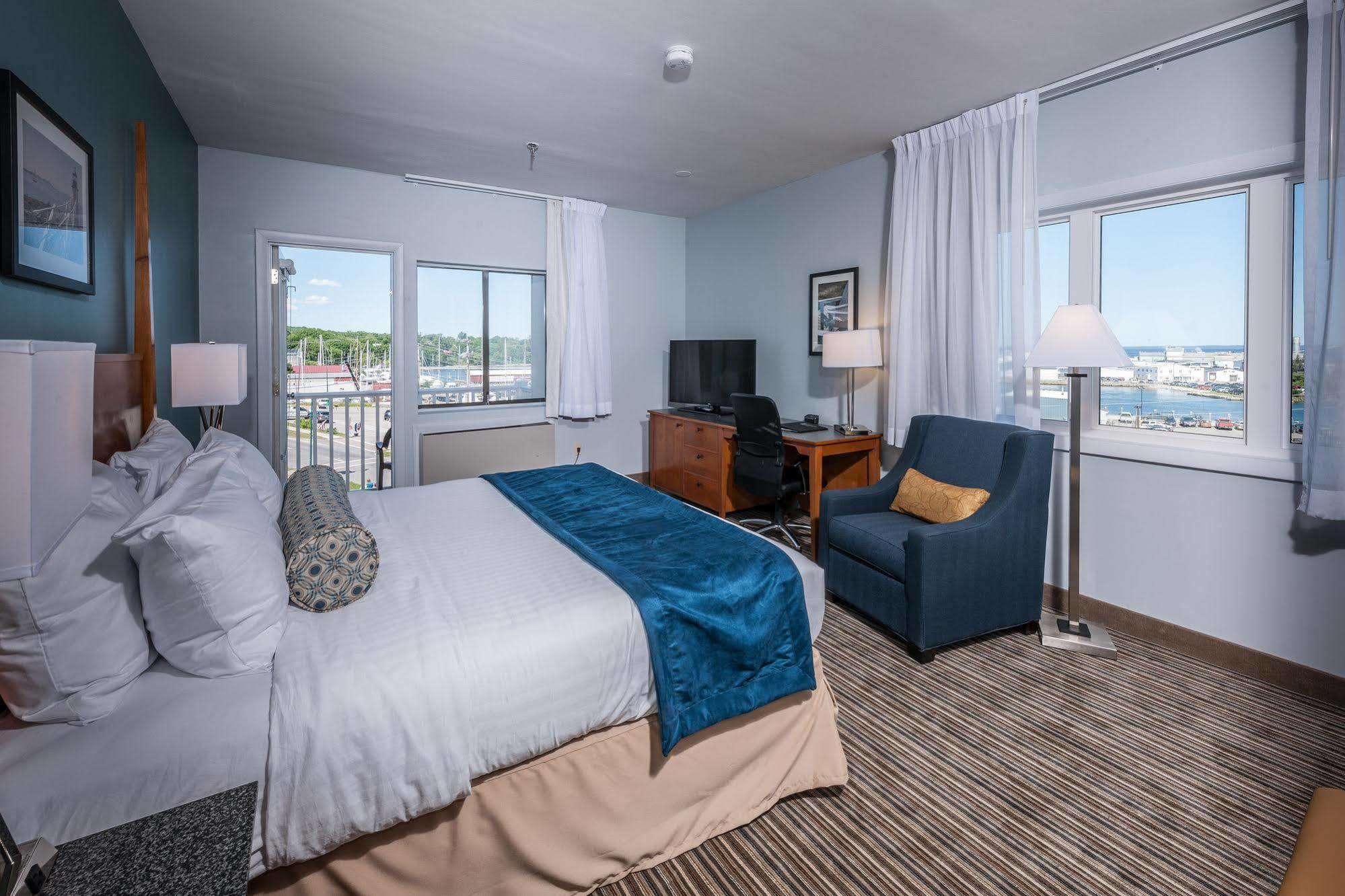Rockland Harbor Hotel エクステリア 写真