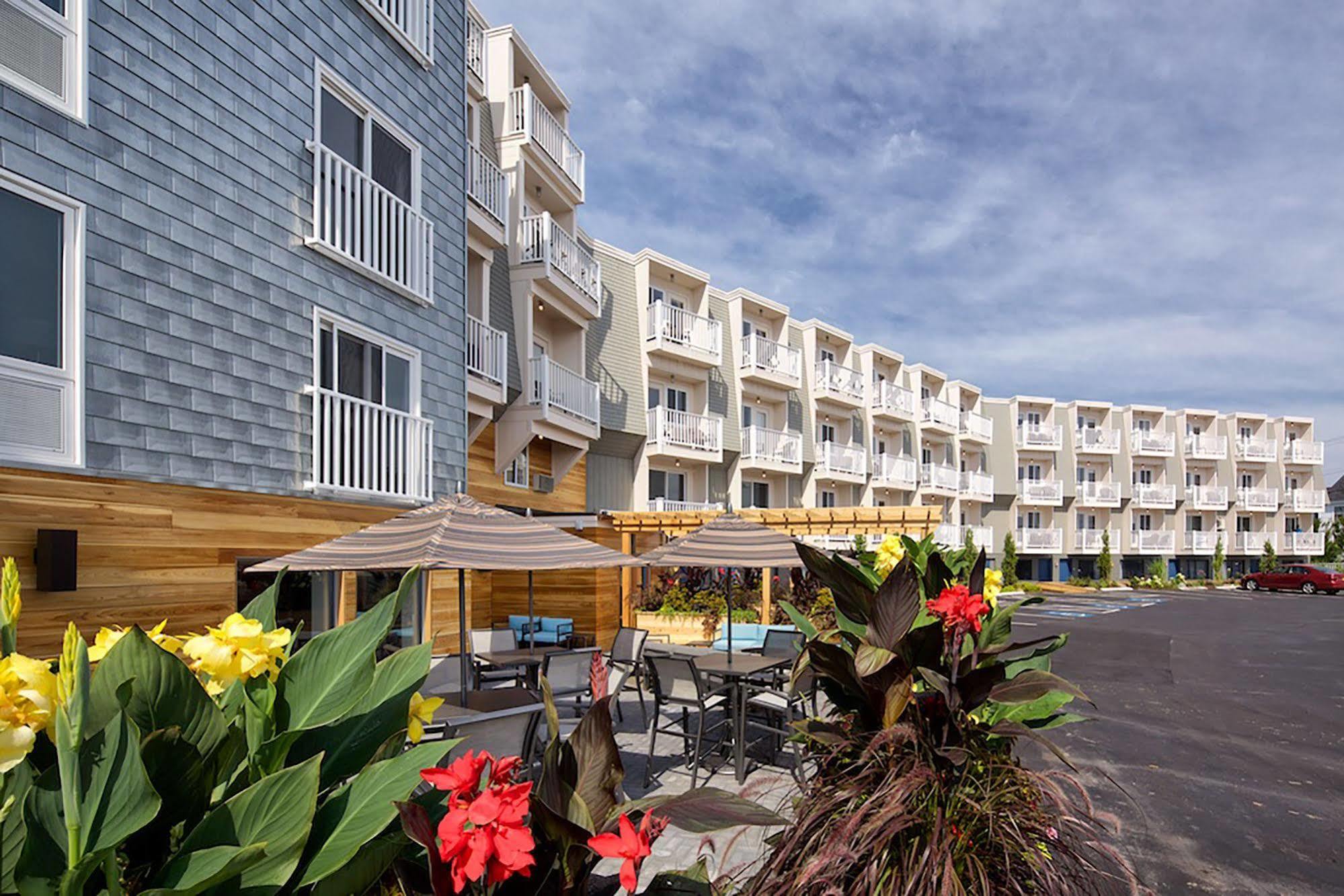 Rockland Harbor Hotel エクステリア 写真